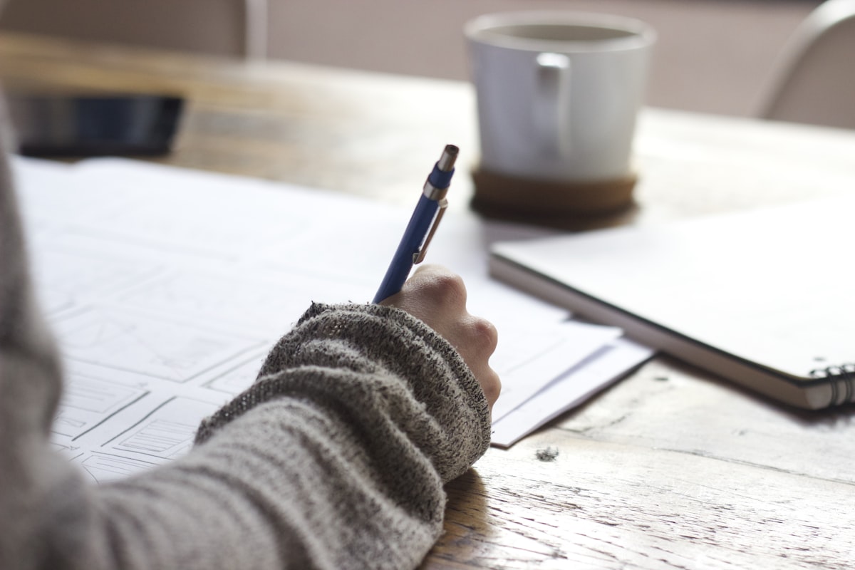 Syllabus annuel d'algorithmique annoté par un enseignant